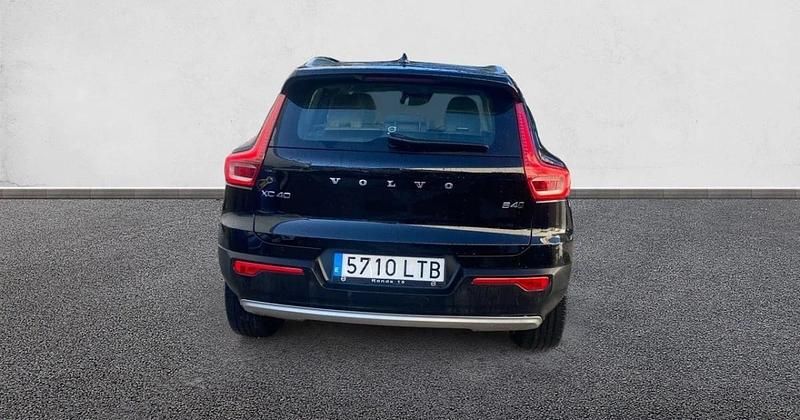 Usado Volvo XC40 Momentum 197 CV (144 kW) 2021 SUV