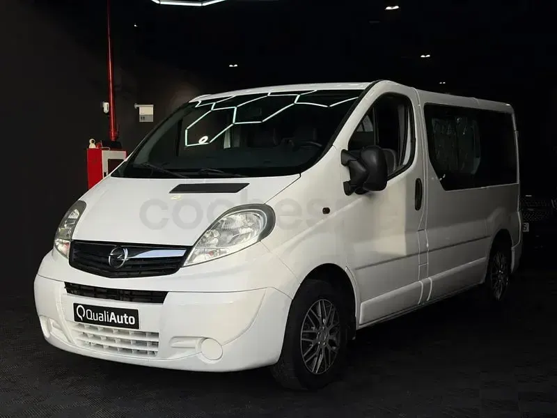 Usado Opel Vivaro 114 CV (83 kW) 2011 Blanco Monovolumen