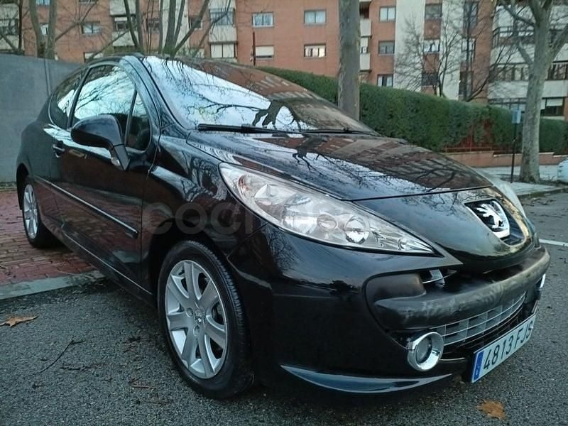 Negro Usado 2007 Peugeot 207 Berlina | 2300 € (Super precio) - Imagen 1/4