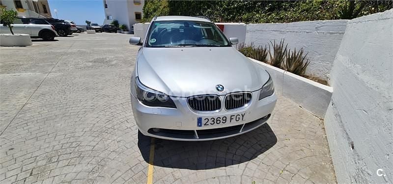 Gris / plata Usado 2006 BMW 530 Familiar | 7000 € (Precio justo) - Imagen 1/4