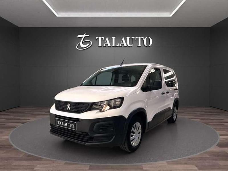 Usado Peugeot Rifter Active 102 CV (75 kW) 2021 Blanco Monovolumen