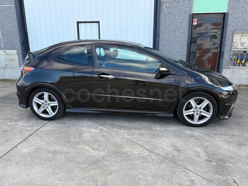 Usado Honda Civic Type S 140 CV (102 kW) 2007 Marrón Berlina