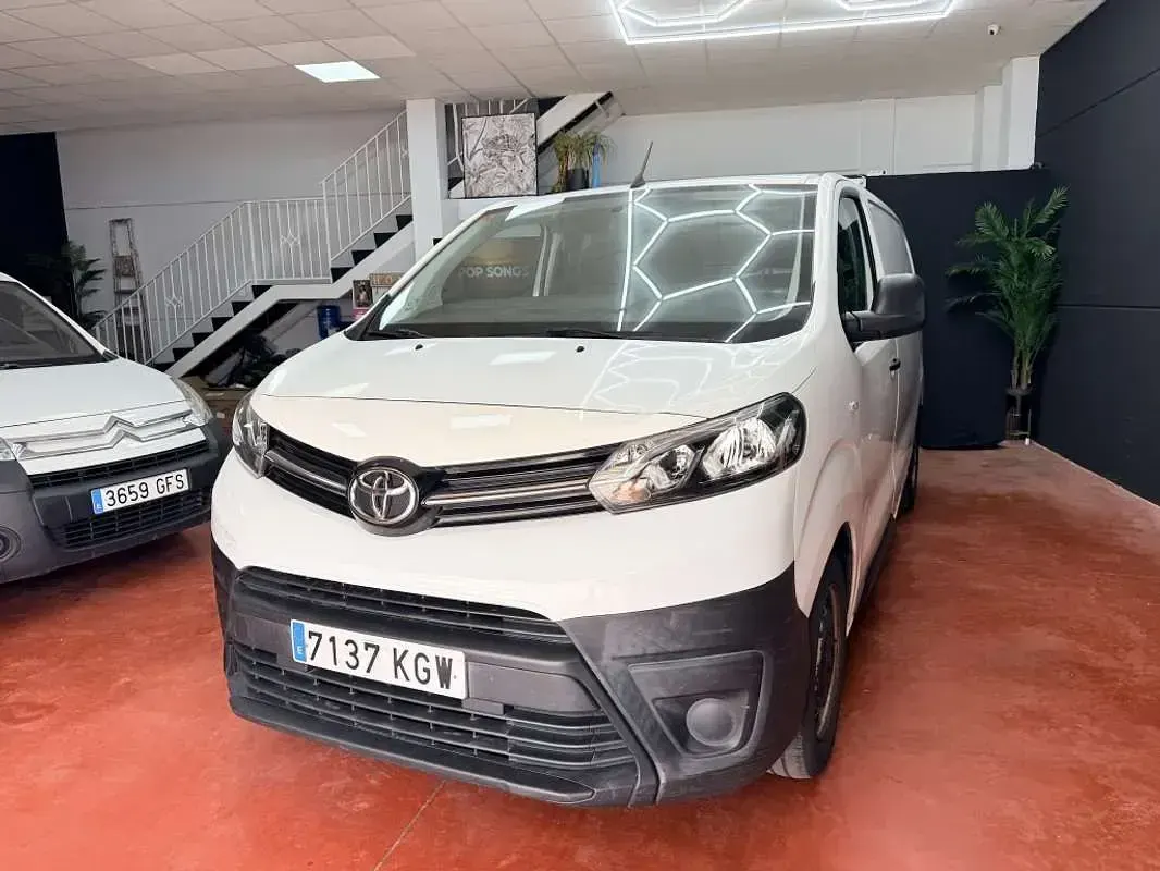 Usado Toyota Proace Business Edition 116 CV (85 kW) 2018 Blanco Monovolumen