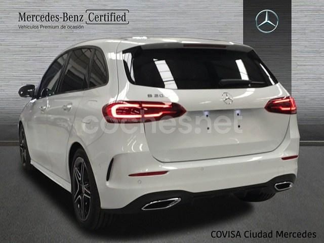 Usado Mercedes B200 AMG line 163 CV (119 kW) 2020 Blanco digital metalizado Monovolumen