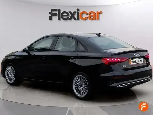 Usado Audi A3 150 CV (110 kW) 2021 Negro Berlina