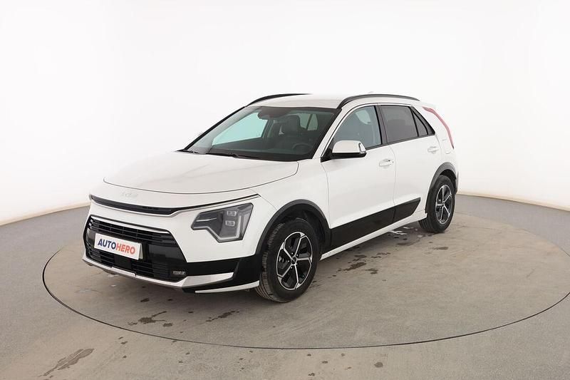 Usado Kia Niro 141 CV (103 kW) 2022 Blanco SUV