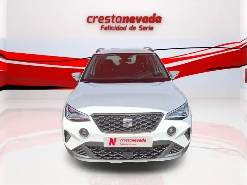 Usado Seat Arona Style 110 CV (80 kW) 2021 Blanco SUV
