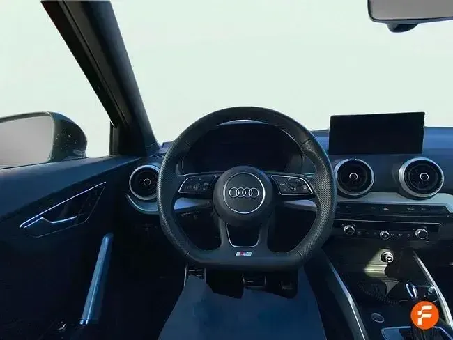 Używany Audi Q2 150 KM (110 kW) 2023 Czarny SUV