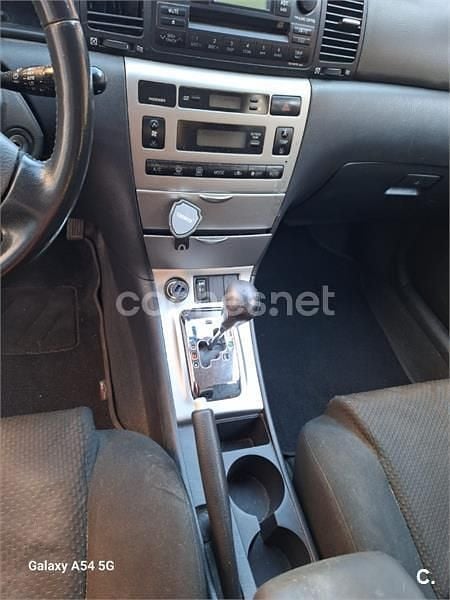 Usado Toyota Corolla Sol 90 CV (66 kW) 2005 Negro Berlina