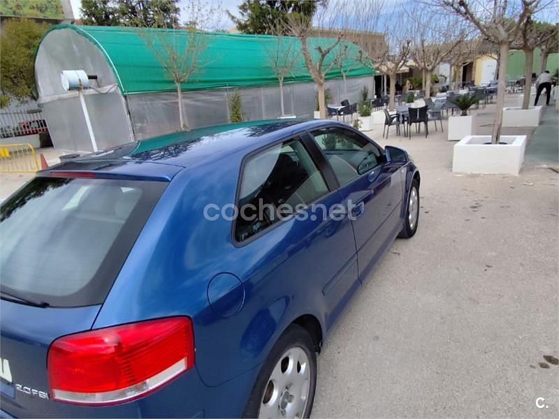 Usado Audi A3 Ambition 150 CV (110 kW) 2004 Azul Utilitario