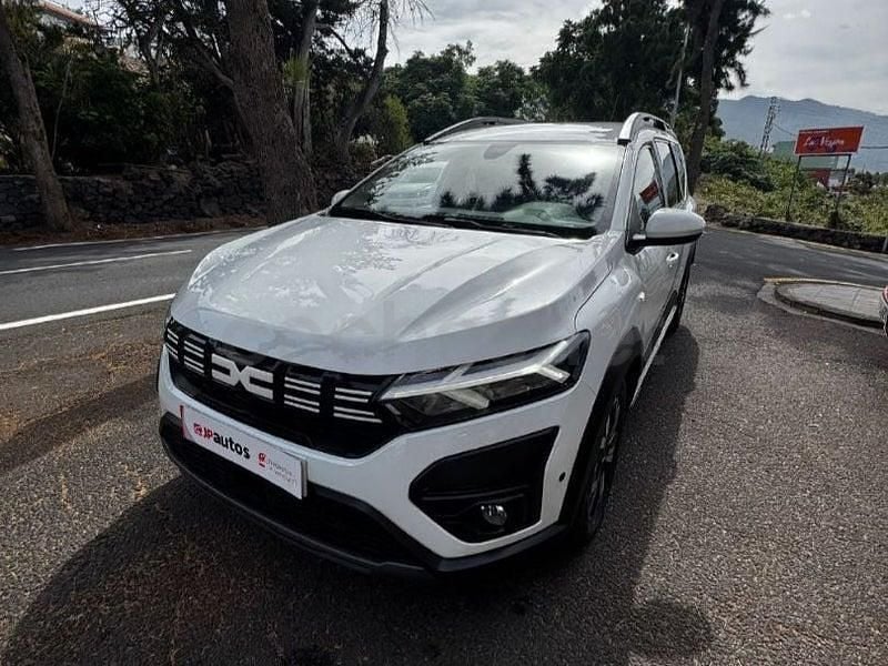 Usado Dacia Jogger Expression 110 CV (80 kW) 2023 Blanco Monovolumen