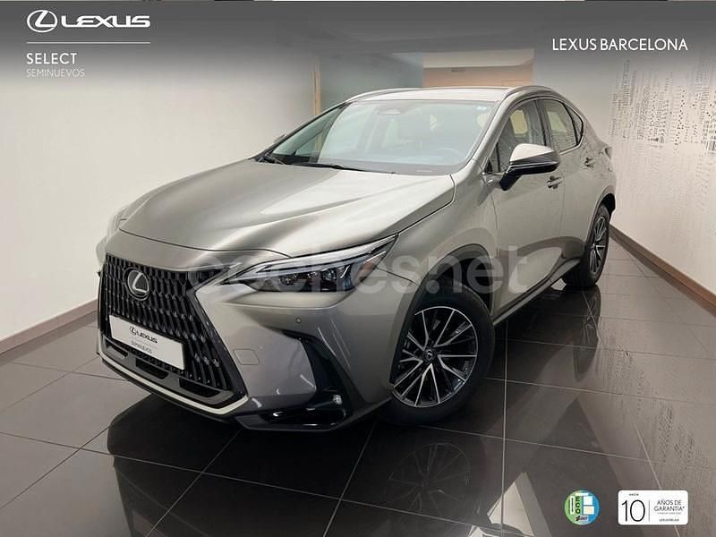Gris / plata Usado 2023 Lexus NX350h SUV | 47.900 € (Precio justo) - Imagen 1/4