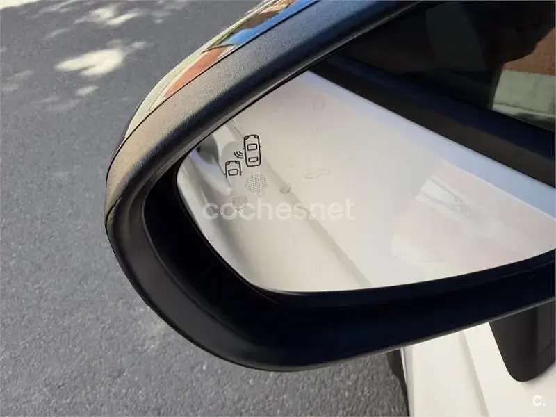 Usado Opel Crossland X Innovation 130 CV (95 kW) 2020 Blanco SUV