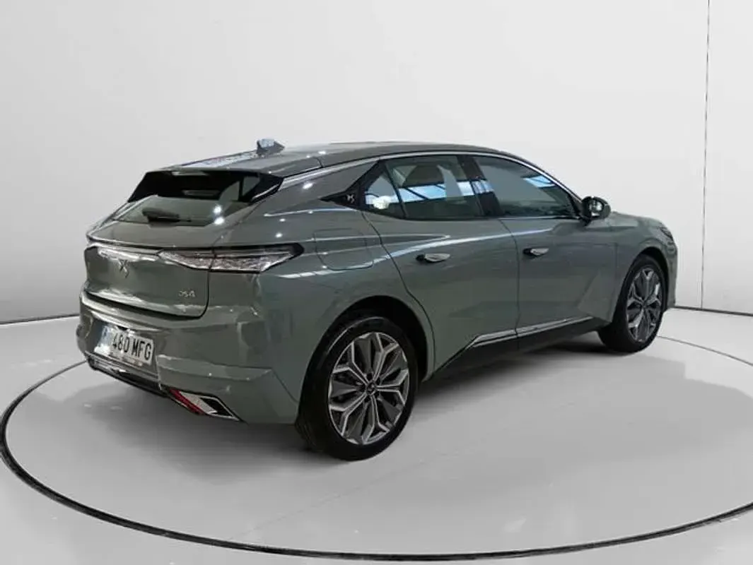 Usado DS Automobiles DS4 Trocadero 132 CV (97 kW) 2023 Gris SUV