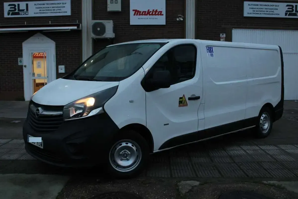 Usado Opel Vivaro Expression 95 CV (69 kW) 2018 Blanco Monovolumen