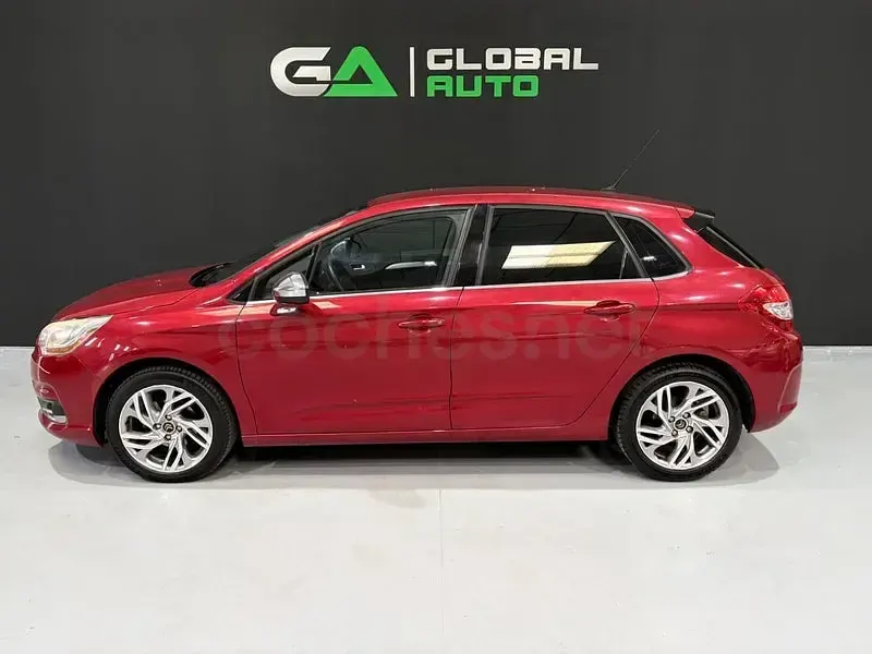 Usado Citroën C4 92 CV (67 kW) 2013 Granate Berlina