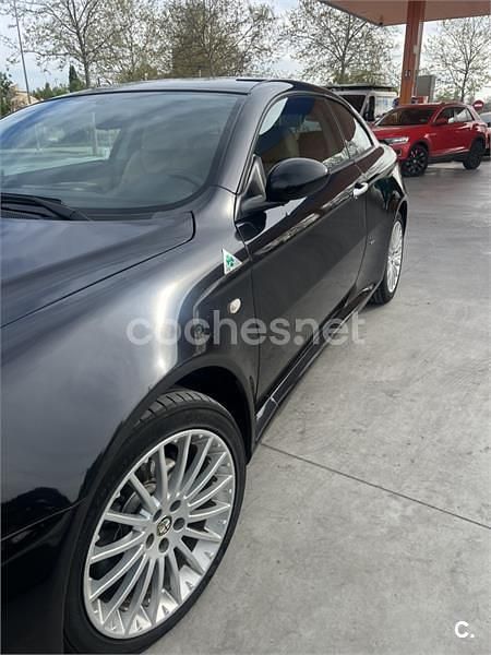 Usado Alfa Romeo GT Distinctive 150 CV (110 kW) 2011 Negro Coupe