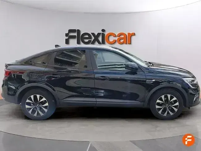 Begagnad Renault Arkana Evolution 145 HK (106 kW) 2023 Svart SUV