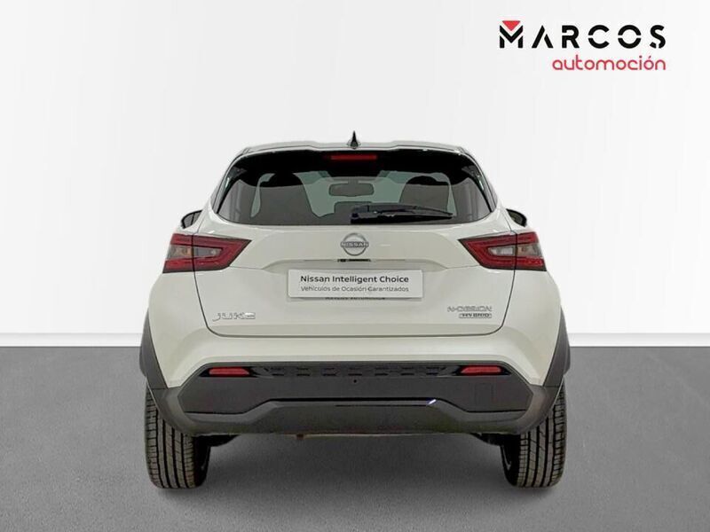 Usado Nissan Juke 143 CV (105 kW) 2023 Lunar white + midnight black SUV
