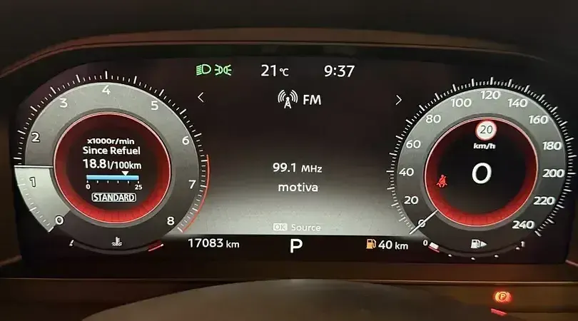 Usado Nissan Juke N-Connecta 114 CV (83 kW) 2025 Kori white metalizado techo fuji sunset SUV