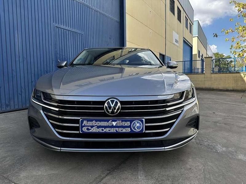Usado VW Arteon 150 CV (110 kW) 2022 Gris Coupe