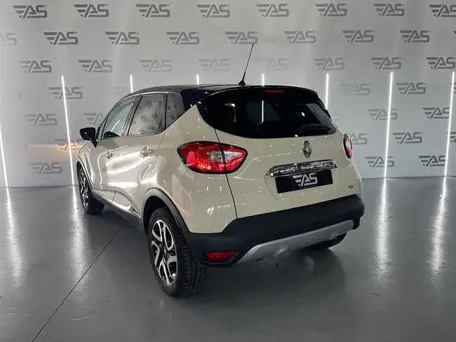 Używany Renault Captur XMOD 120 KM (88 kW) 2016 Beżowy SUV
