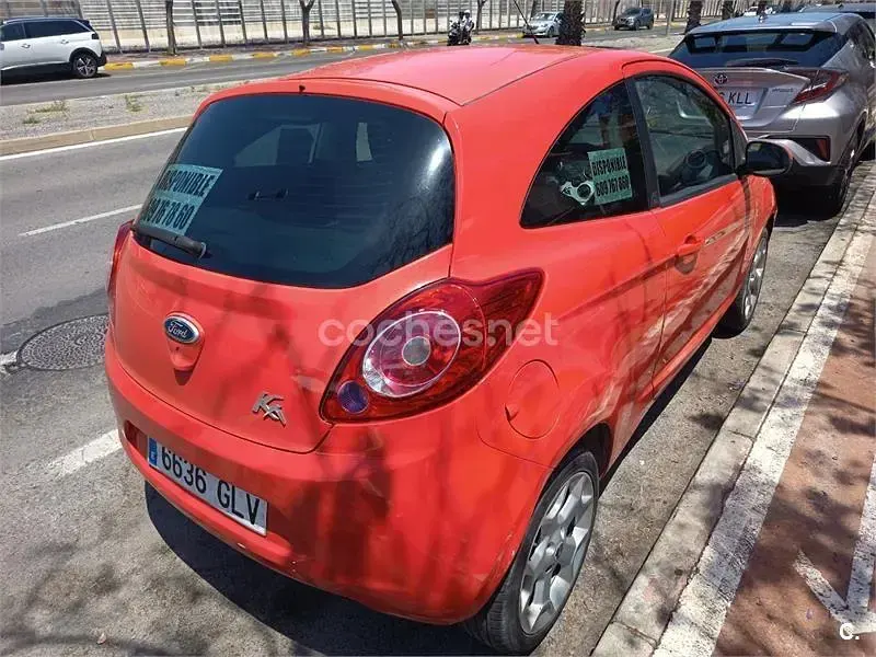 Usado Ford Ka Titanium 69 CV (50 kW) 2009 Rojo Utilitario