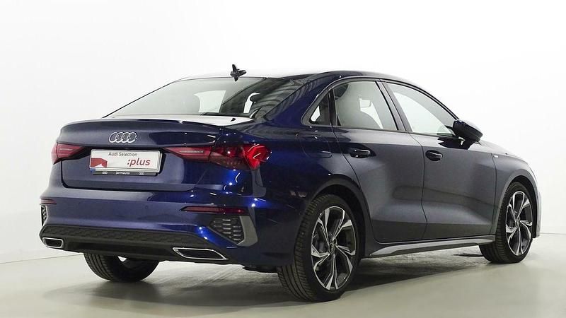 Usado Audi A3 S-Line 150 CV (110 kW) 2022 Azul Berlina