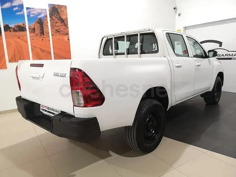 Usado Toyota HiLux 150 CV (110 kW) 2020 Blanco Pickup/Camioneta