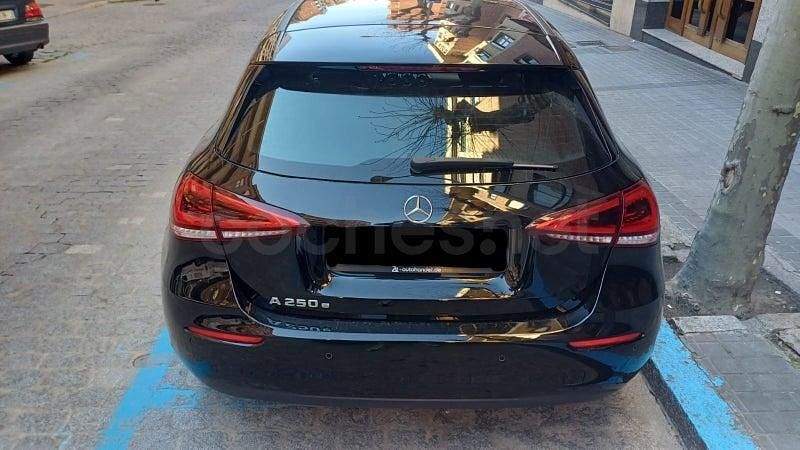 Usado Mercedes A250 218 CV (160 kW) 2022 Negro Berlina
