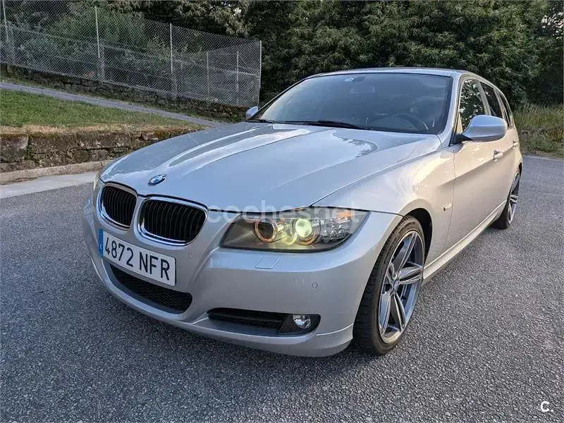 Usado BMW 318 Sport Line 143 CV (105 kW) 2011 Gris / plata Familiar
