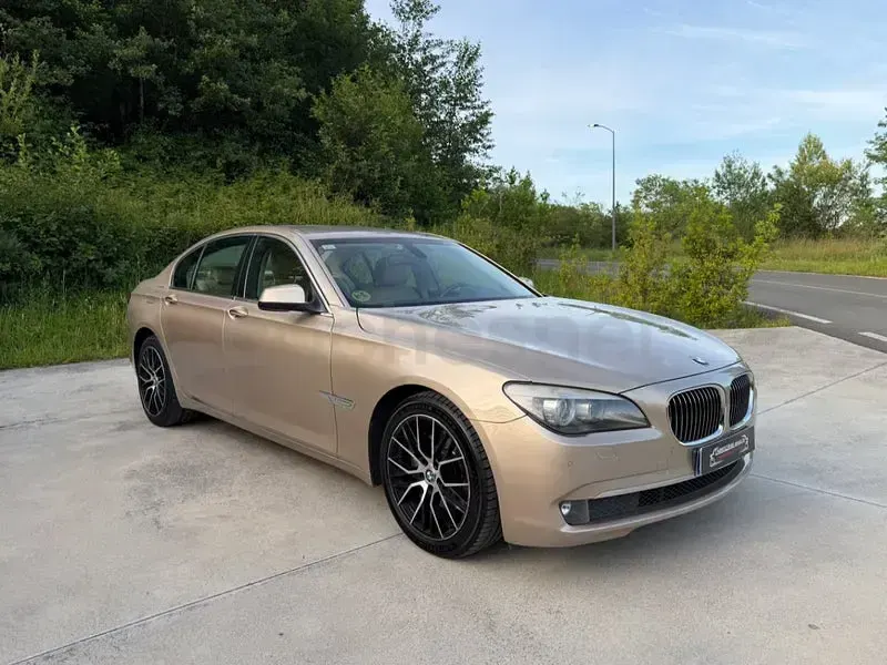Usado BMW 730 245 CV (180 kW) 2011 Beige Berlina