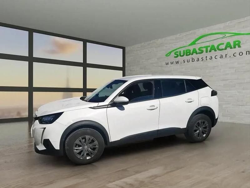 Usado Peugeot 2008 Active 110 CV (80 kW) 2021 Blanco SUV