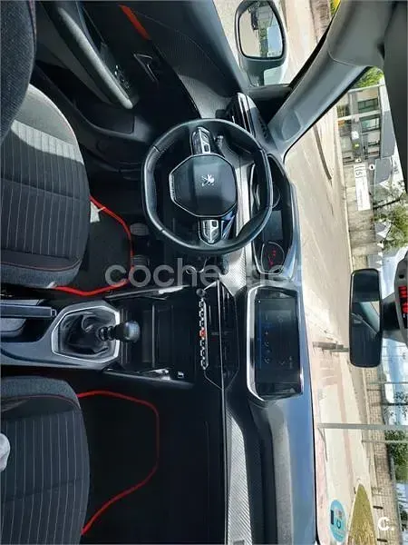 Usado Peugeot 208 Active 100 CV (73 kW) 2021 Blanco Utilitario