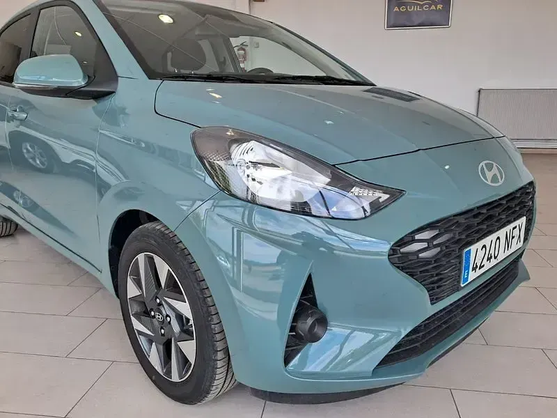 Nuevo Hyundai i10 63 CV (46 kW) 2025 Verde Utilitario