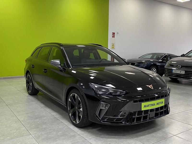 Usado Cupra Leon 150 CV (110 kW) 2025 Negro Familiar