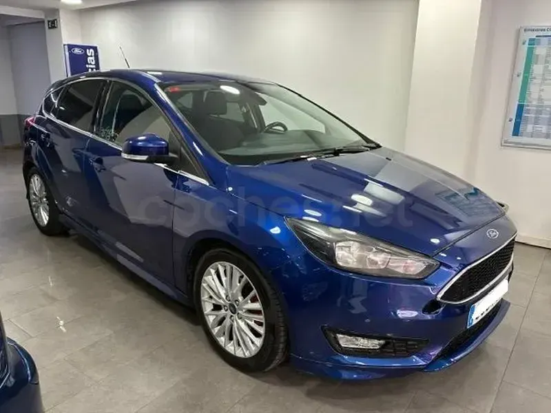 Usado Ford Focus Sport 125 CV (91 kW) 2016 Azul Berlina