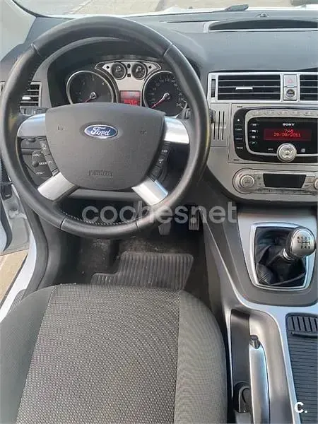 Usado Ford Kuga Trend 140 CV (102 kW) 2012 Blanco SUV
