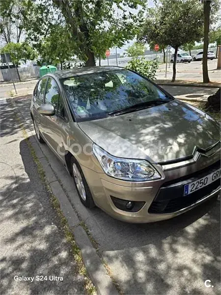 Usado Citroën C4 120 CV (88 kW) 2009 Beige Berlina