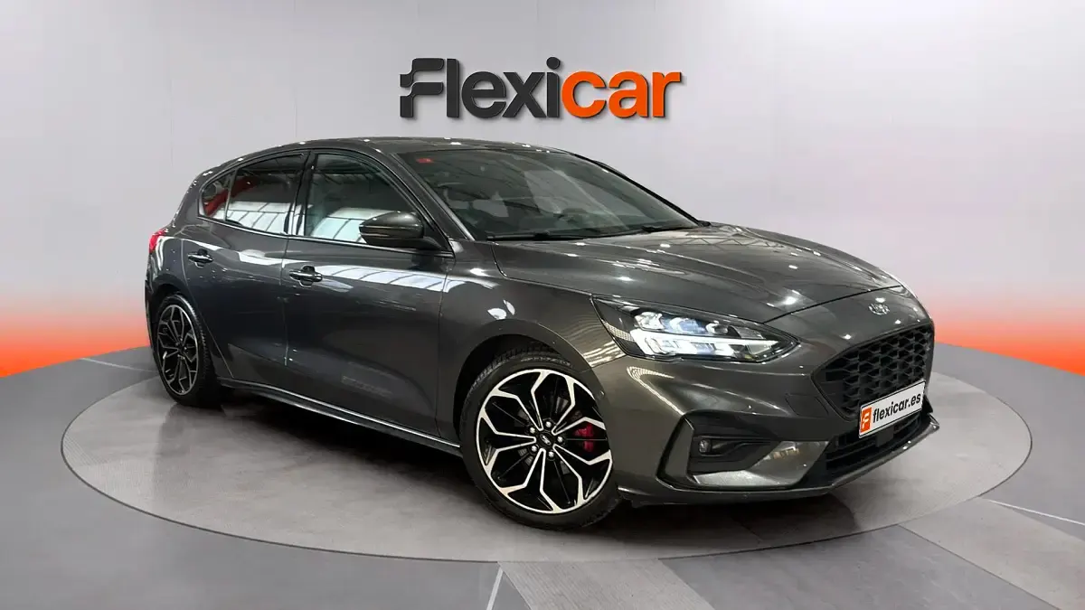 Używany Ford Focus ST-Line 184 KM (135 kW) 2018 Sedan/Limuzyna