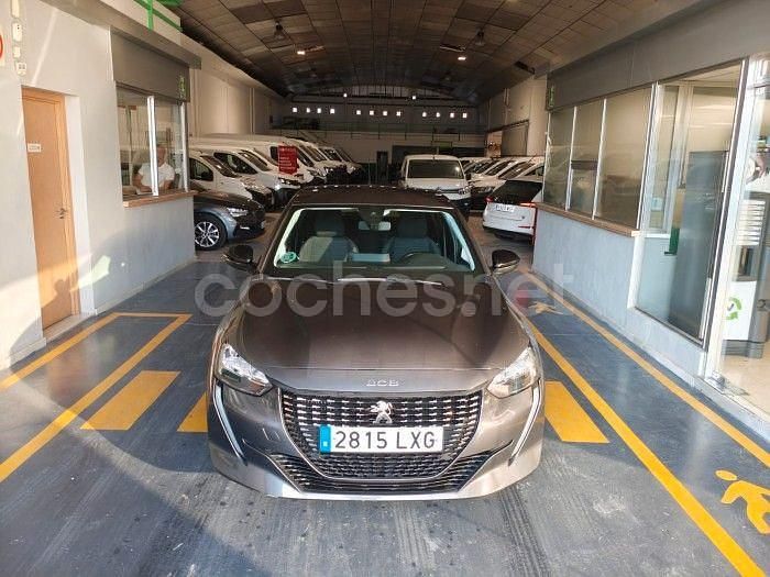 Usado Peugeot 208 Active 100 CV (73 kW) 2022 Beige Utilitario