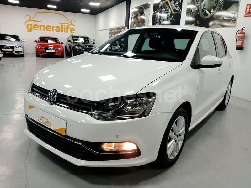 Blanco Usado 2015 VW Polo Edition Berlina | 9500 € (Precio justo) - Imagen 1/4