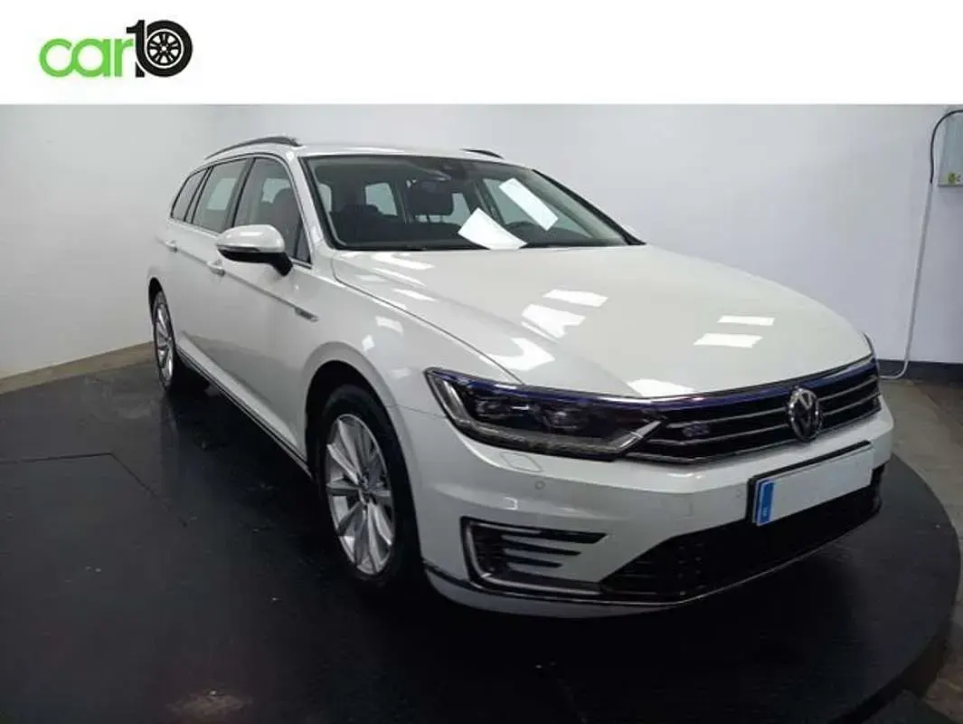 Usado VW Passat Business 218 CV (160 kW) 2018 Blanco Familiar