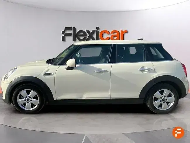 Usado Mini Cooper Clubman 136 CV (100 kW) 2018 Beige Familiar