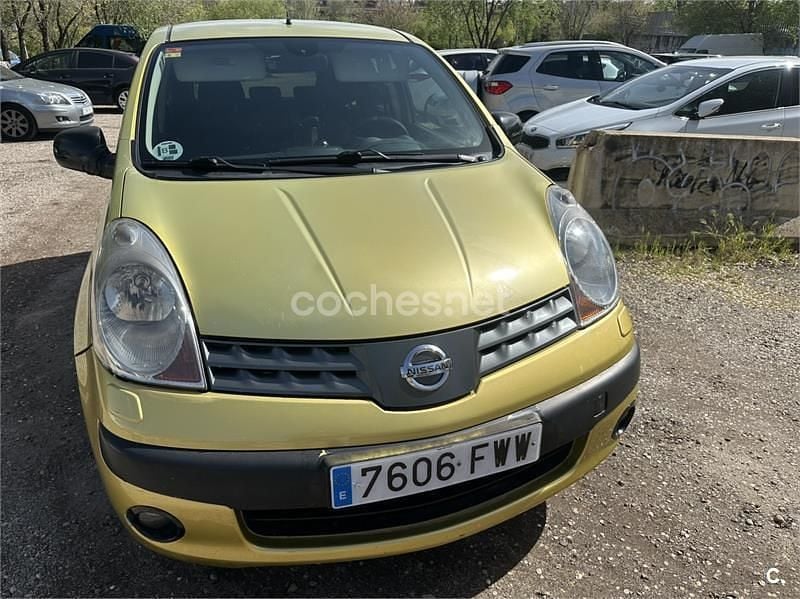 Usado Nissan Note Acenta 86 CV (63 kW) 2007 Amarillo Utilitario