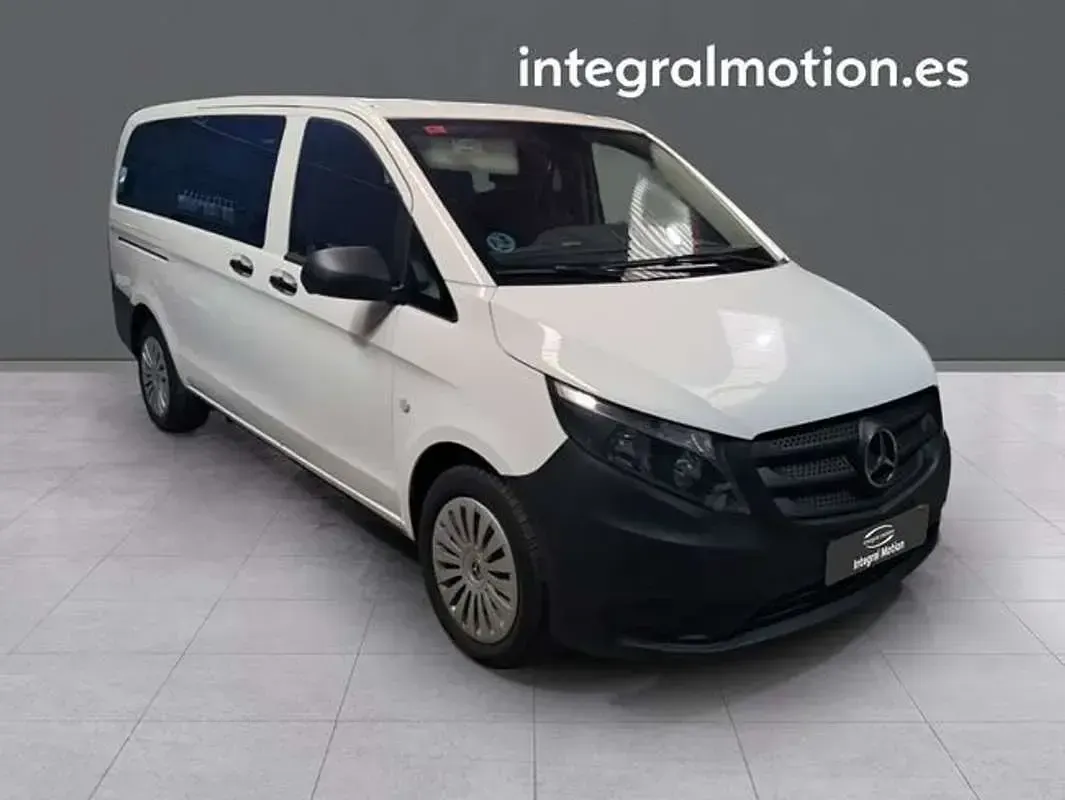 Usado Mercedes Vito 136 CV (100 kW) 2022 Blanco Van