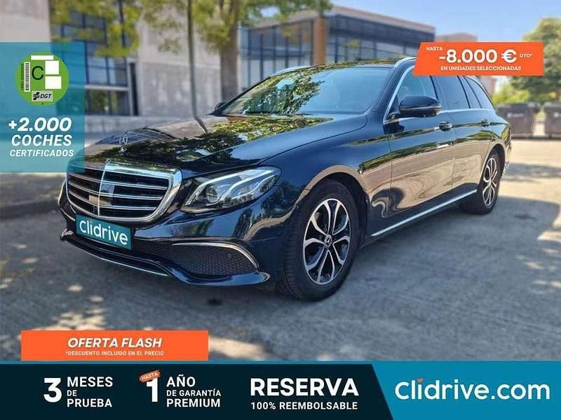 Usado Mercedes E220 170 CV (125 kW) 2018 Negro Familiar