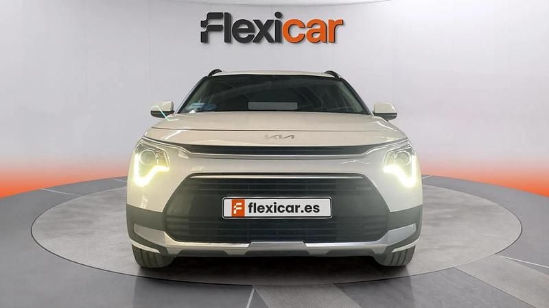 Usado Kia Niro 141 CV (103 kW) 2023 Blanco SUV