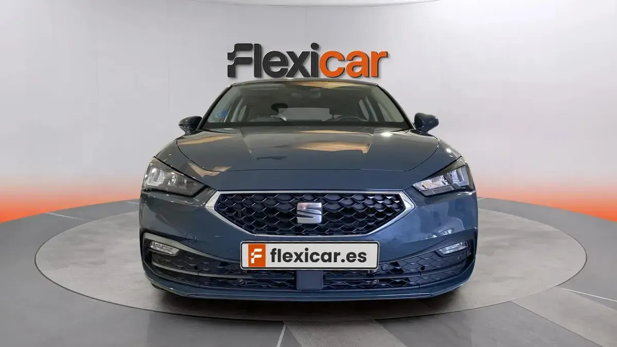Usado Seat Leon FR 150 CV (110 kW) 2025 Gris Berlina