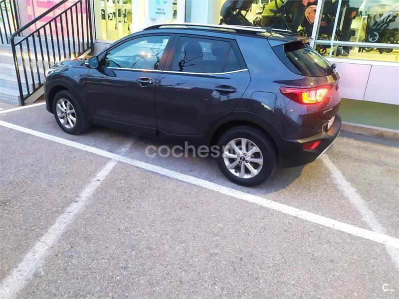Negro Usado 2018 Kia Stonic SUV | 11.900 € (Precio justo) - Imagen 1/4